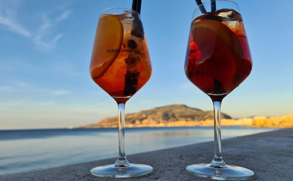 Aperitif with sea view